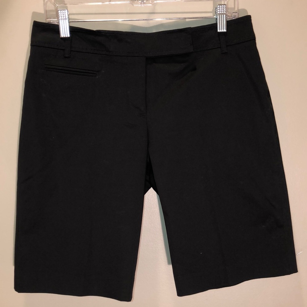 Ann Taylor Loft Black Walking Shorts Size 6